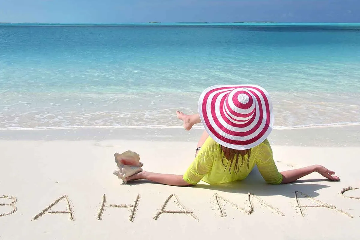 bahamas-central-america-caribbean-sand