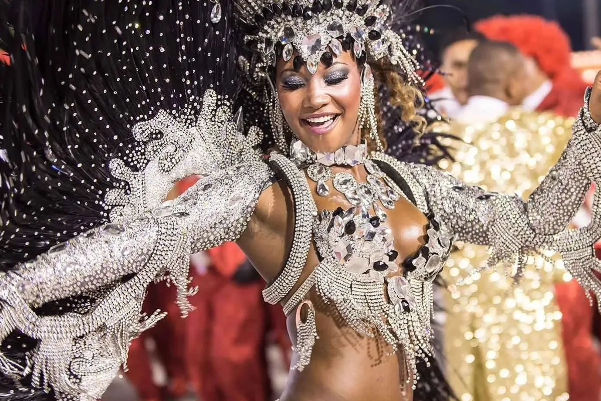 brazil-latin-america-carnival-dancer