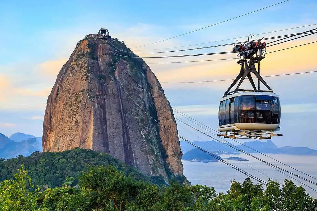 brazil-latin-america-tram-mountain