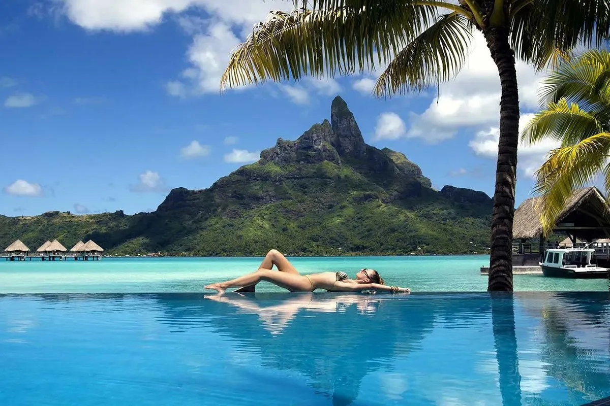 french-polynesia-oceania-pool-side