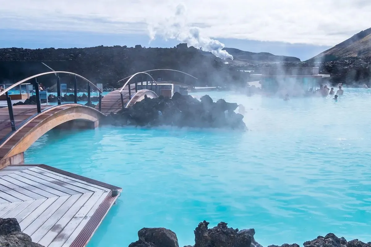 iceland-europe-geothermal-pool