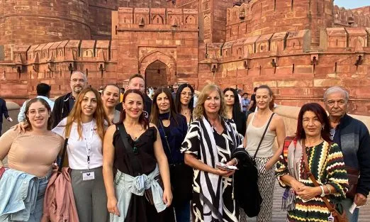 india-agra-red-fort-polina-slider-pckgs-1920×940