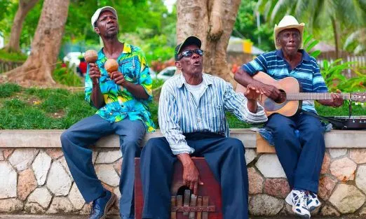 jamaica-central-america-caribbean-street-musicians