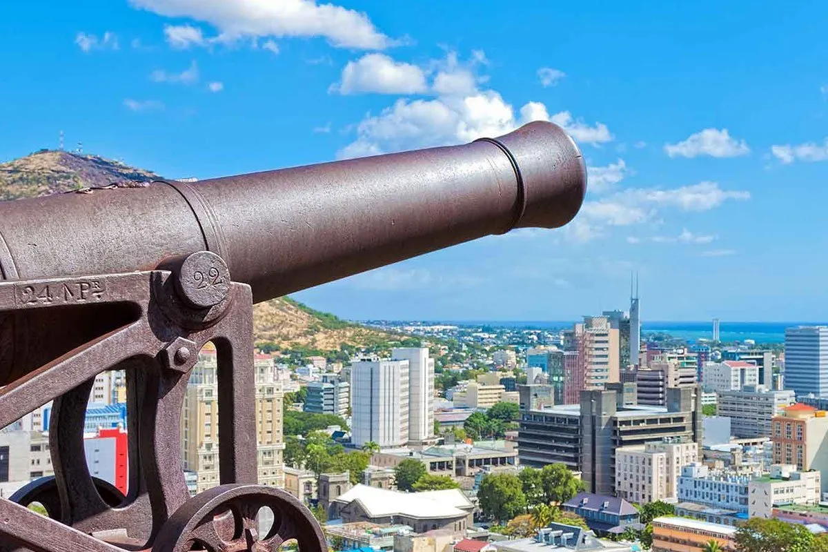 mauritius-africa-historical-city-cannon