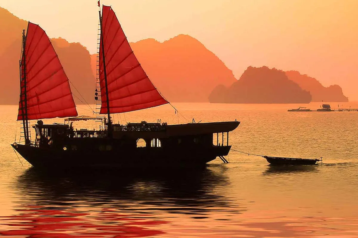 vietnam-asia-boat-sunset