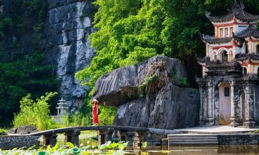 vietnam-hoa-lu-bich-dong-pagoda-slider-pckgs-1920×940