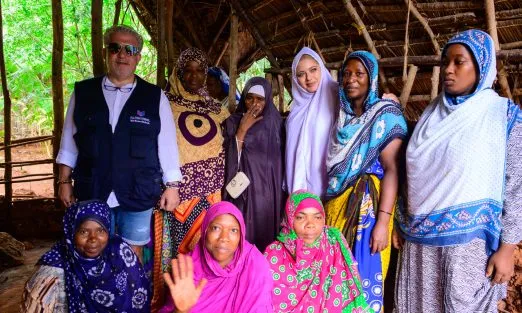 zanzibar-antonis-women-slider-pckgs-1920×940