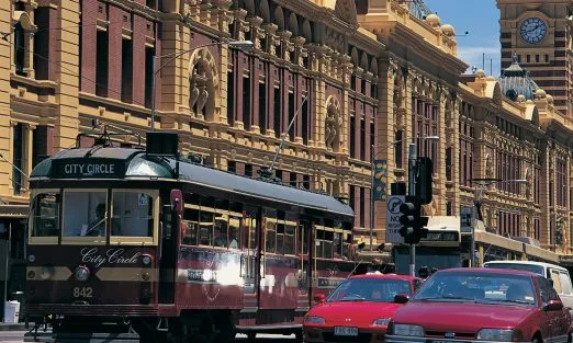 australia-melbourne-street-slider