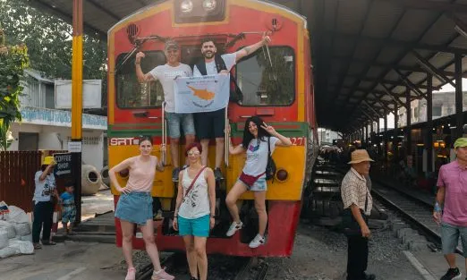 bangkok-train-market-skevi-slider-pckgs-1920×940