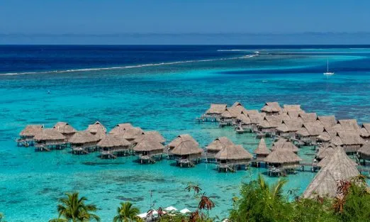 moorea-french-polynesian-slider