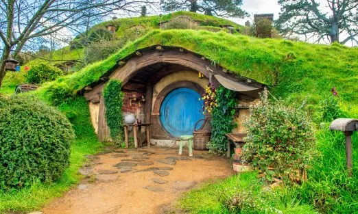 new-zealand-auckland-hobbiton-slider