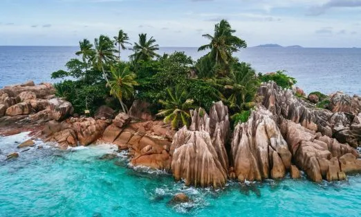 SEYCHELLES – SLIDER