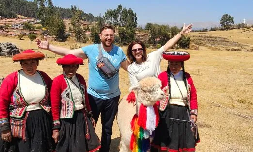 peru-peruvian-peros-slider