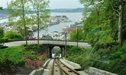 norway-slider-funicular-of-bergen