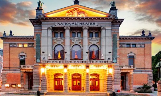 norway-slider-oslo-national-theatre