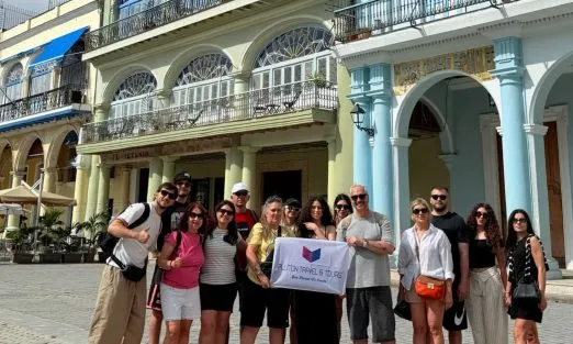 cuba-slider-easter-group-4