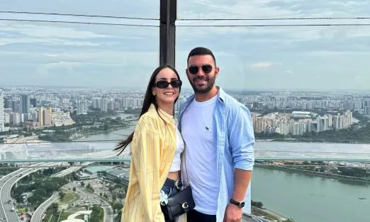 slider-rafaella-matheos-singapore (13)